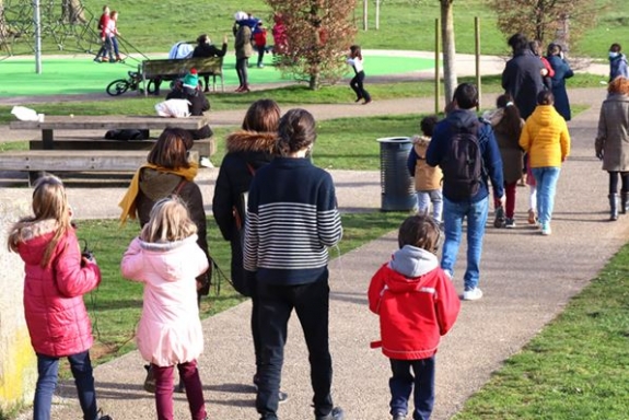 Le Banc, la butte et le toboggan