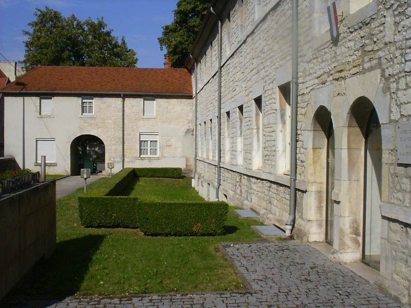 Les bâtisseurs oubliés